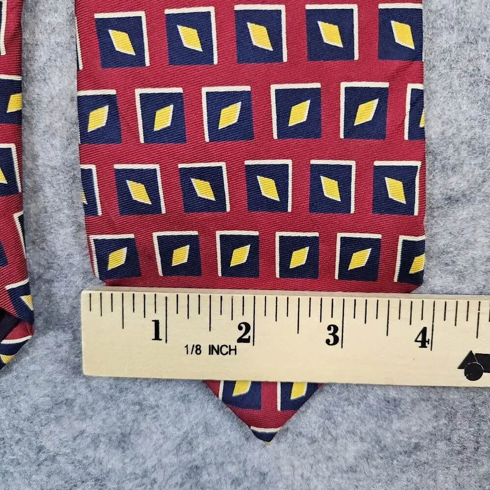 Burberry's Of London Necktie Geometric 100% Pure‎ Silk Hand Sewn USA 4